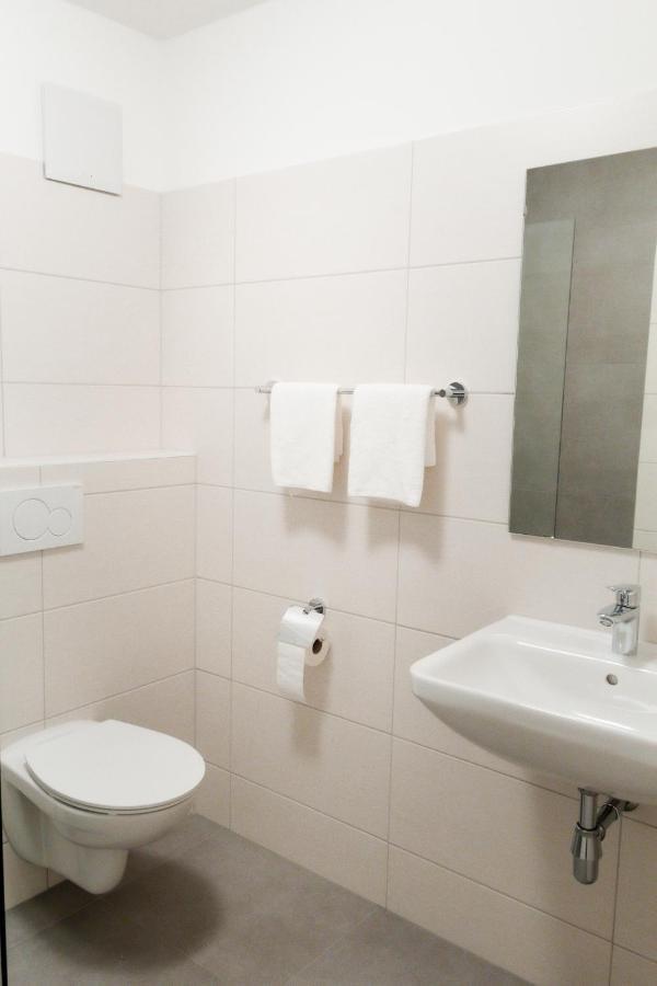 Motel Xl Lounge Traisen ภายนอก รูปภาพ